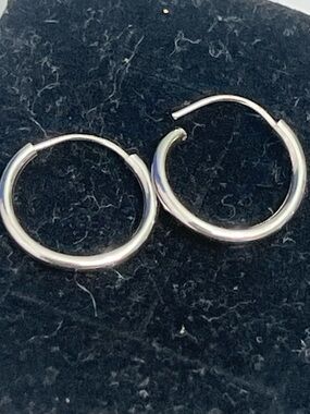 Vintage RL Designer RALPH LAUREN 14K White GOLD Tubular Hoop EARRINGS Nice!